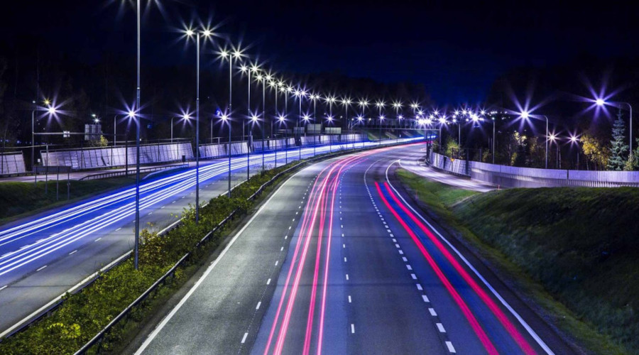 Что касается освещения автомагистралей, на сегодняшний день применяется автоматическая система управления
